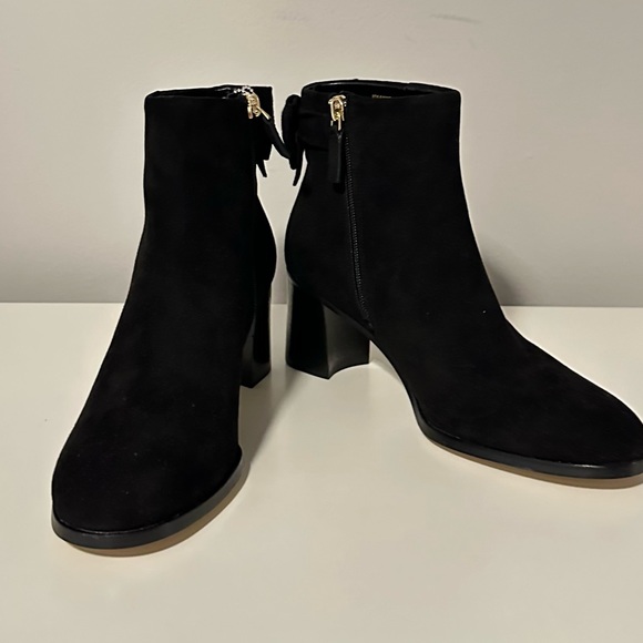 Kate Spade Marla Genuine Suede Ankle Booties Women Size 8 NWOT - Picture 2 of 12